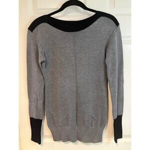 Patty Boutik Colorblock Women's Crewneck Sweater - Size M - Black & Gray